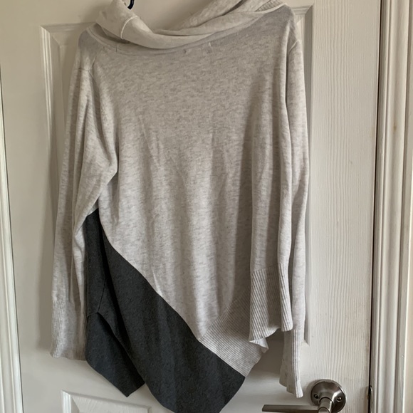 Turtle Neck Sweater - Picture 3 of 3